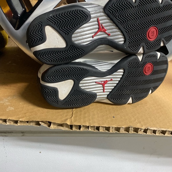 XIV - Picture 2 of 4